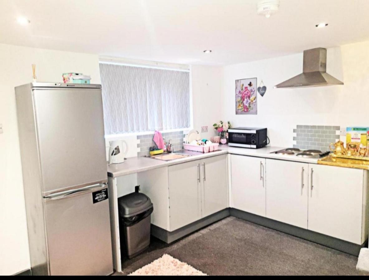 Apartment Beautiful En-suite Studio In Leeds -lower Floor