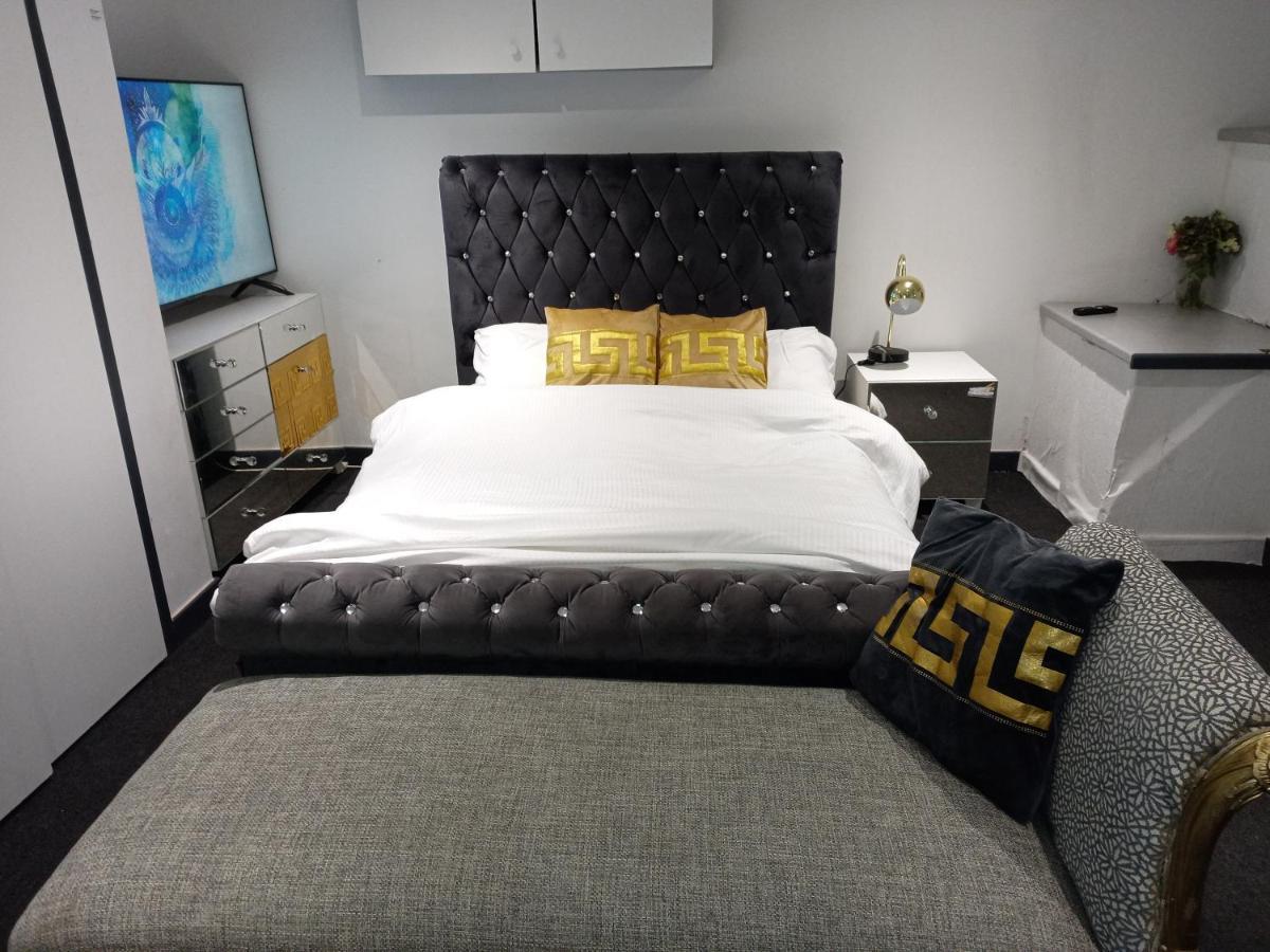 Beautiful En-suite Studio In Leeds -lower Floor