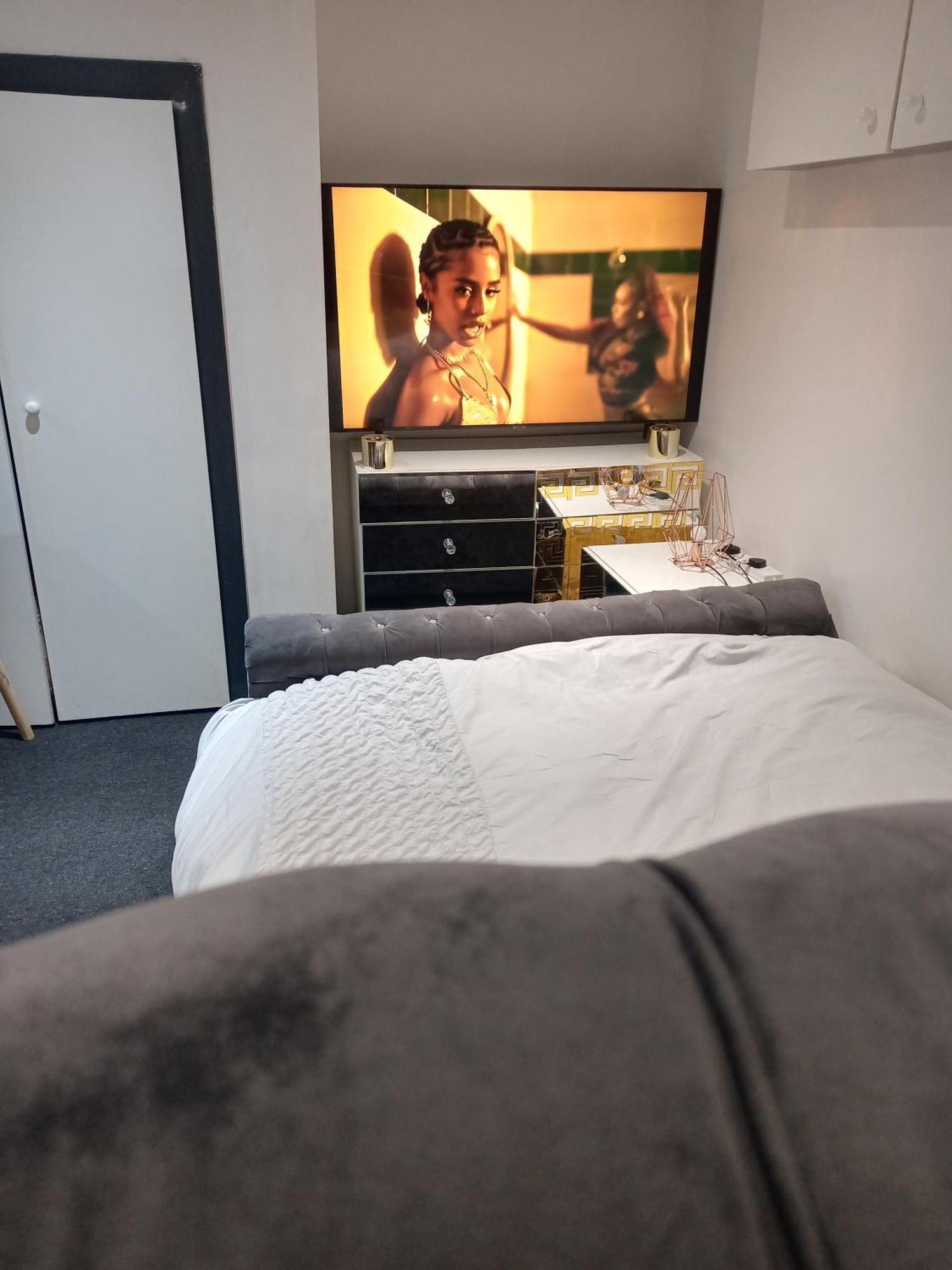 Beautiful En-suite Studio In Leeds -lower Floor Apartment Leeds (West Yorkshire)